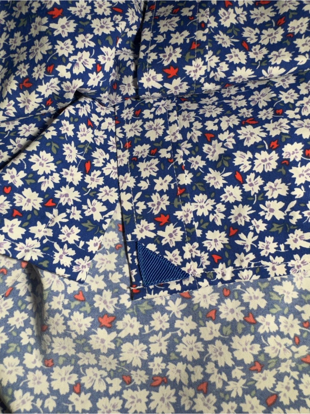 UNTUCKit Performance Short-Sleeve Kincaid Shirt | XLarge | Blue Floral Print - Picture 10 of 12